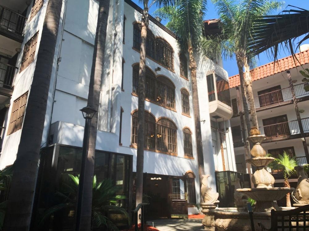 Buena Park Grand Hotel & Suites المظهر الخارجي الصورة