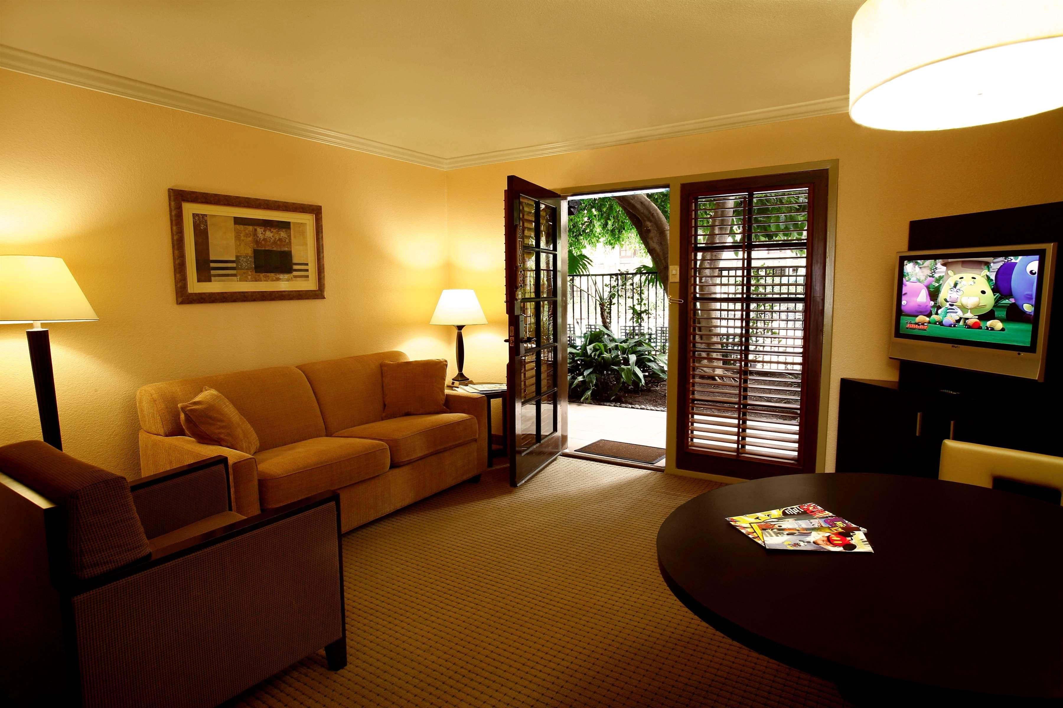 Buena Park Grand Hotel & Suites المظهر الخارجي الصورة