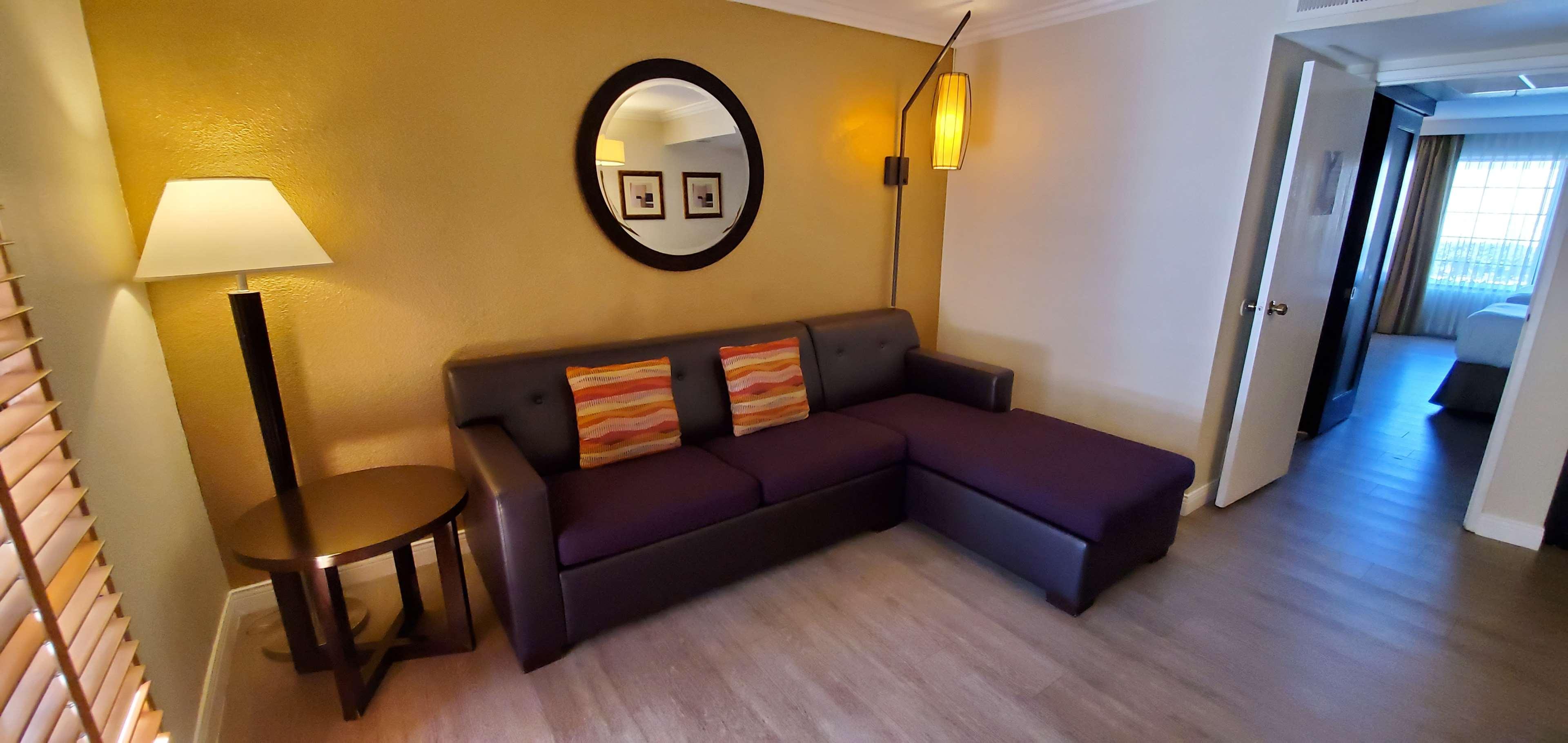 Buena Park Grand Hotel & Suites المظهر الخارجي الصورة